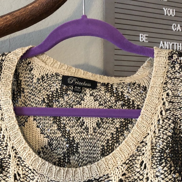 Sequin camel black scoop sweater 🌻 - Picture 2 of 3